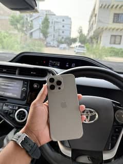 Iphone 15 pro max  jv  256 gb condition 10 by 10