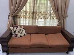 Selling 1 sofa three sater