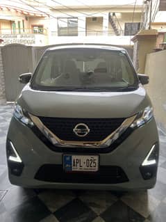 NISSAN