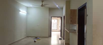 10 Marla upper portion available for Rent in Bahria town phase 5