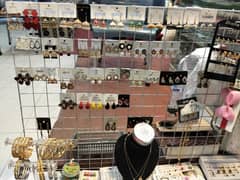 best quality jewellery available. only 200