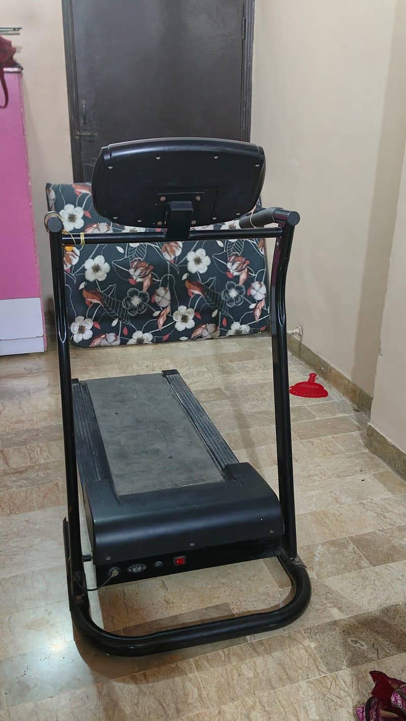 Running treadmill machine with used condition 3