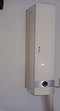 gree 1.5 tone ac white