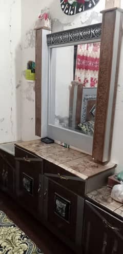 dressing table
