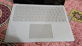 Surface laptop 2