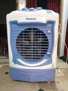 bilkul ok hai ham ne ac lagwaya hai air colar ab use me nai hai