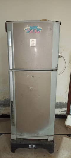 DAWLANCE fridge for sale