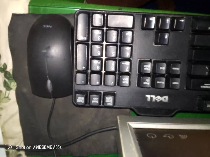 Computer everything is available (core i3 Intel processor) 2
