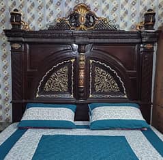 king size chinoti Bed with 2 side tables & Dressing table