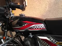 Honda 125 Black 2024 model