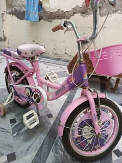 Kids Cycle Excellent Condition