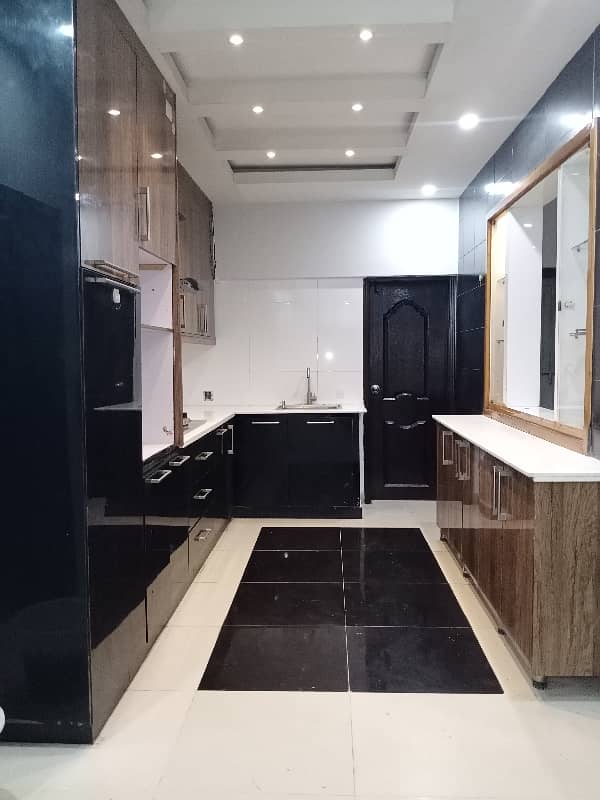 Saima Square One 2