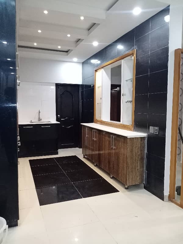 Saima Square One 3