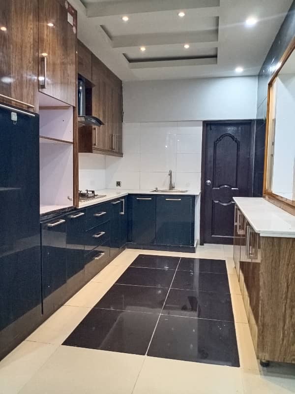 Saima Square One 5