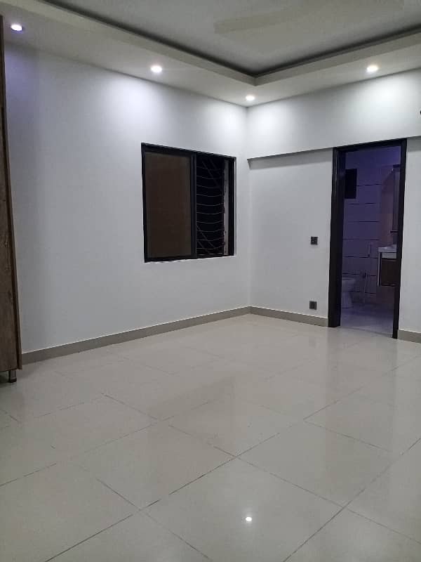 Saima Square One 10