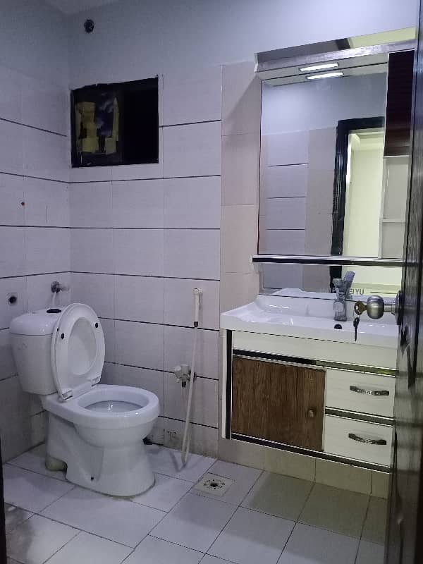 Saima Square One 11