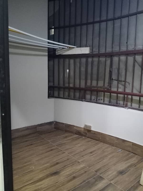 Saima Square One 21