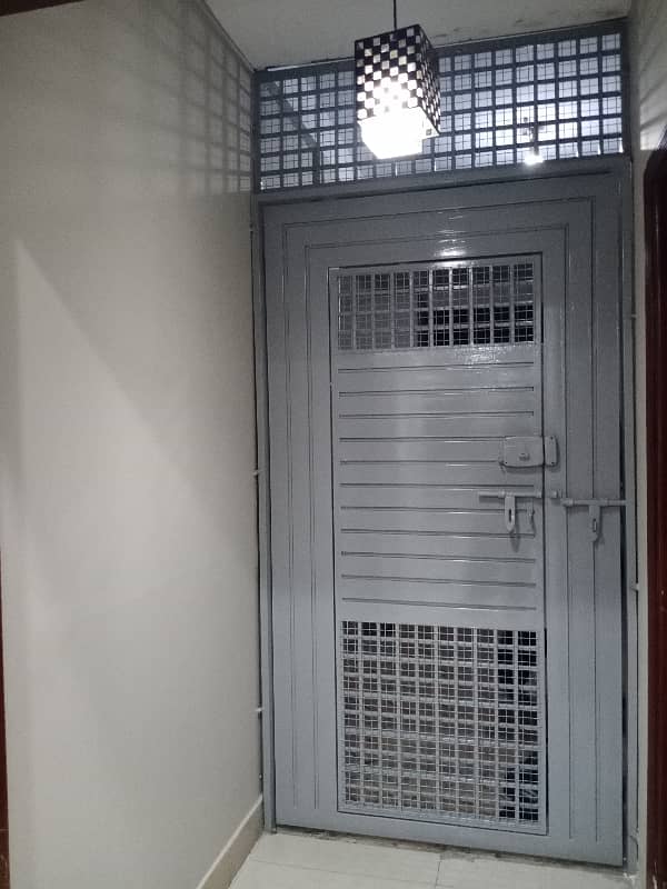 Saima Square One 23
