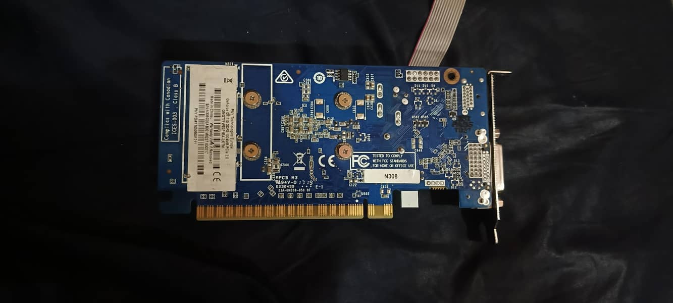 GT 710 Graphics card    exchange possible with monitor 3