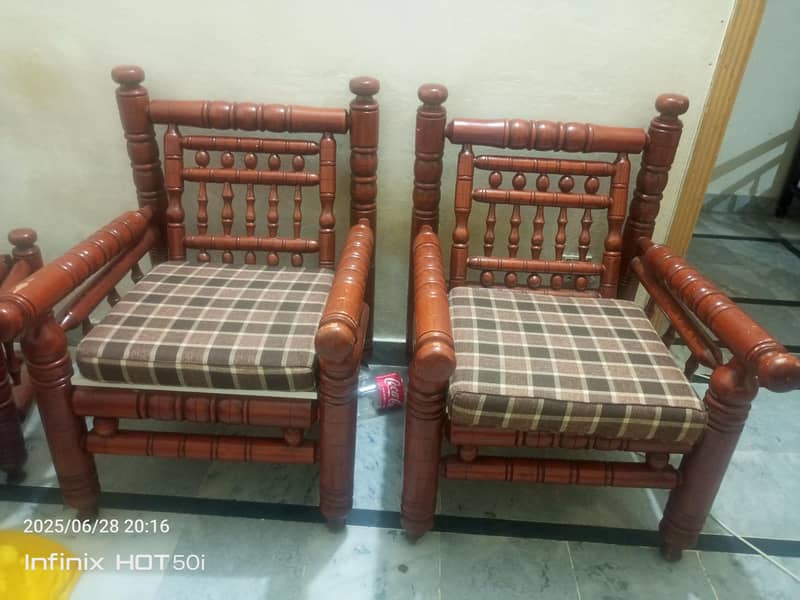 Sofa Set  ( Peerha Set ) with Tables & Cushions 1
