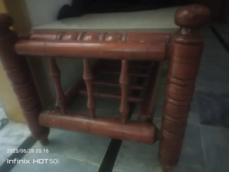 Sofa Set  ( Peerha Set ) with Tables & Cushions 4