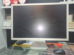 Apple 30 inch 2k led with dvi port