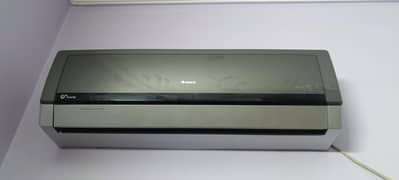 Gree G10 Model IN Brand New Condition 1 TON