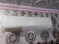 Split air conditioner (Gree)