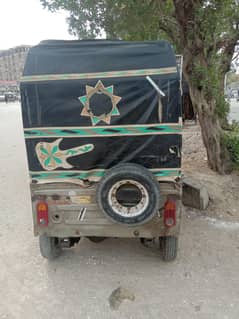 unique 2018 model hai aik Tyre zero hai battery ki warranty Baki hai