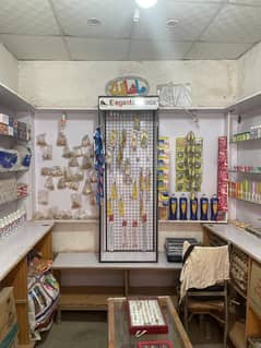 shop furniture like new only 1 year used Al