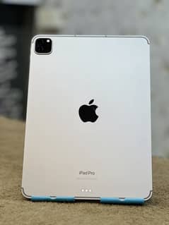 I pad M2 +with Magic Keyboard original