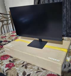 Samsung 27" Viewfinity 4K HDR10 Monitor