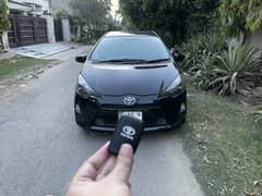 Toyota Aqua Special Edition Push Start Full Option