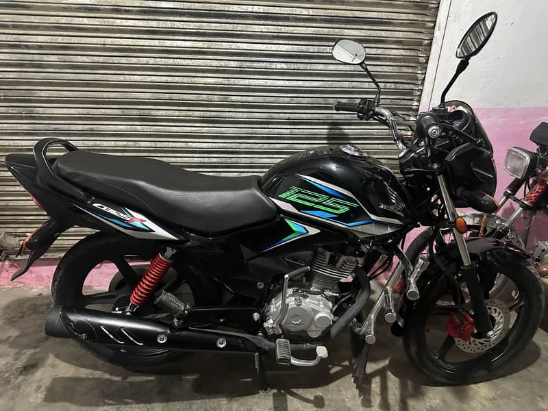 Cb125f 2025 model 30 seril 2 month use only condition 10 by 10 0