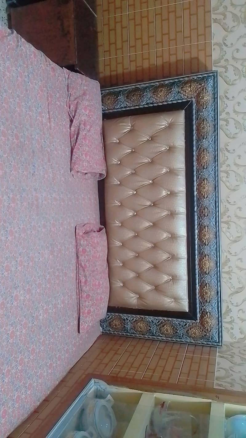 bed side table only without matres 0