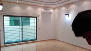 1 Kanal Super Out House Prime Hot For Sale dha Phase4