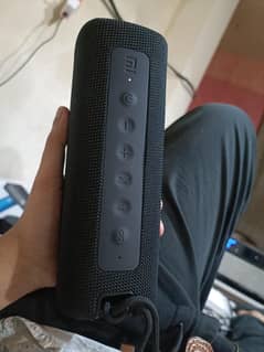 Mi portable 16 Watts Bluetooth speaker