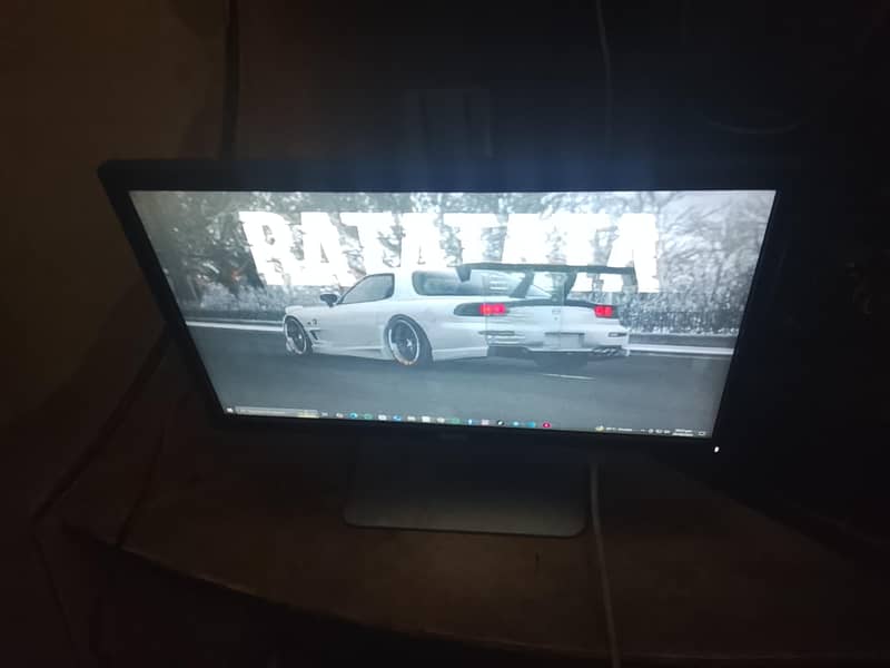 PC gaming i5 4th generation with 2 gb graphics card. wireless keyboard 5