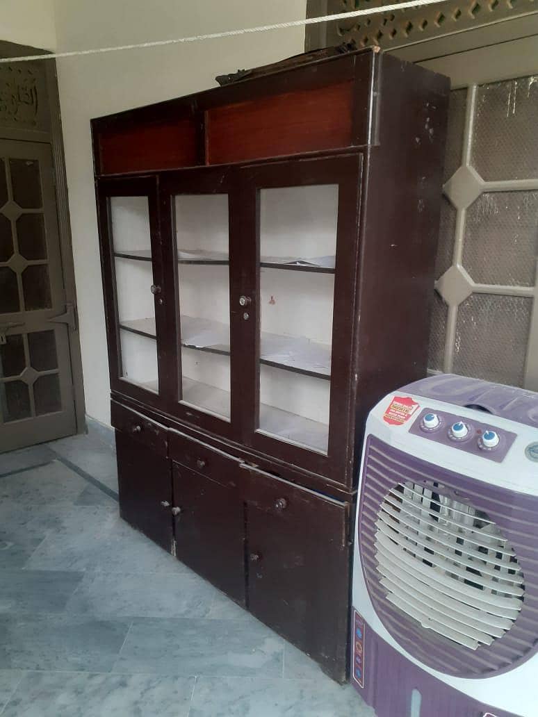 showcase for sell in good condition 1