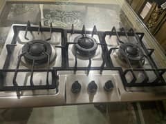 i am selling stove its colour is black