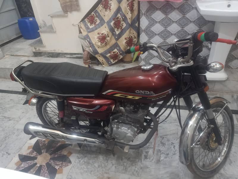 2012/13 model 125 good condition with local tanki tape 2