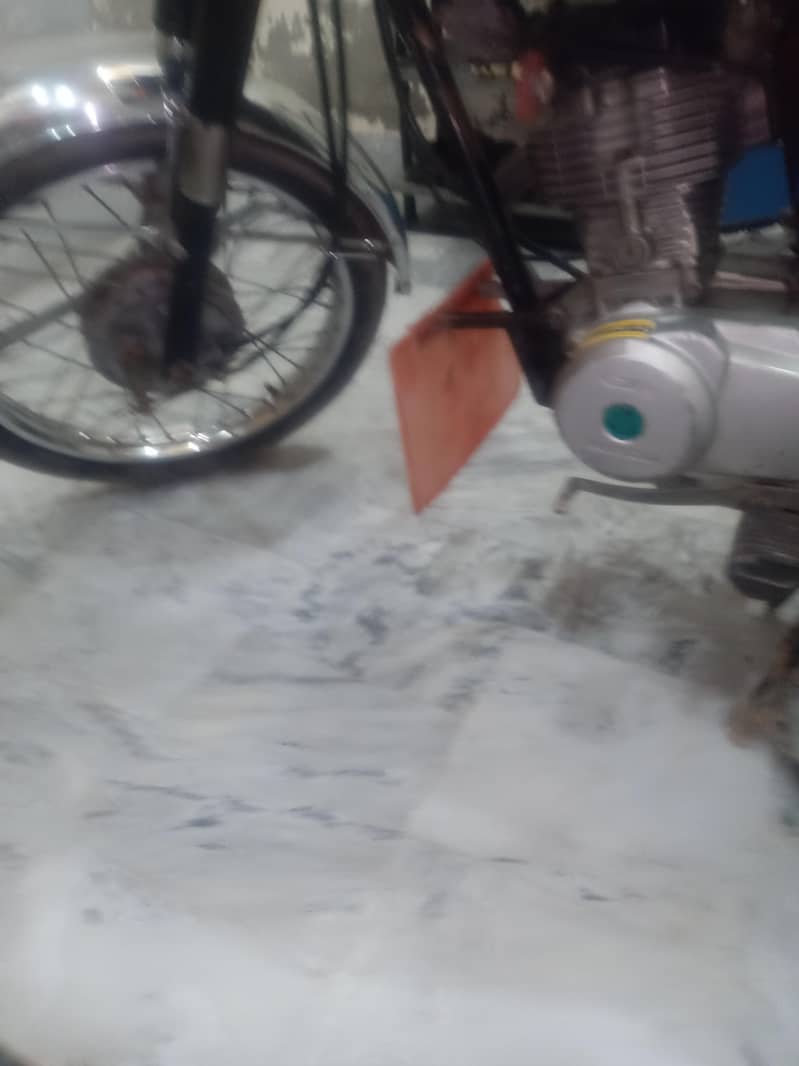 2012/13 model 125 good condition with local tanki tape 9
