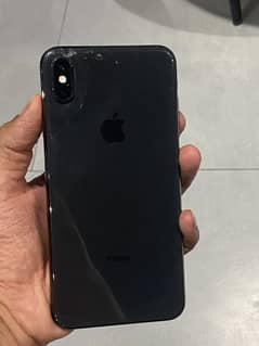 Xs. Max