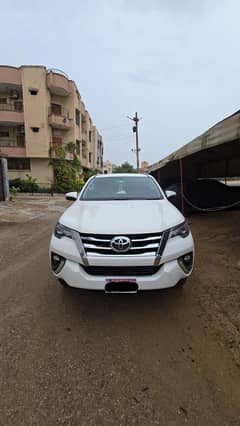 toyota fortuner 2.7 V patrol 100% original