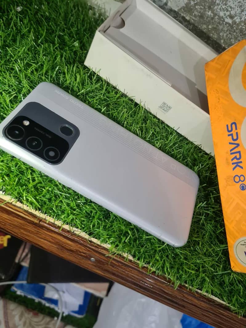 TECNO SPARK 8C 4/64 WITH BOX NOT OPEN 3