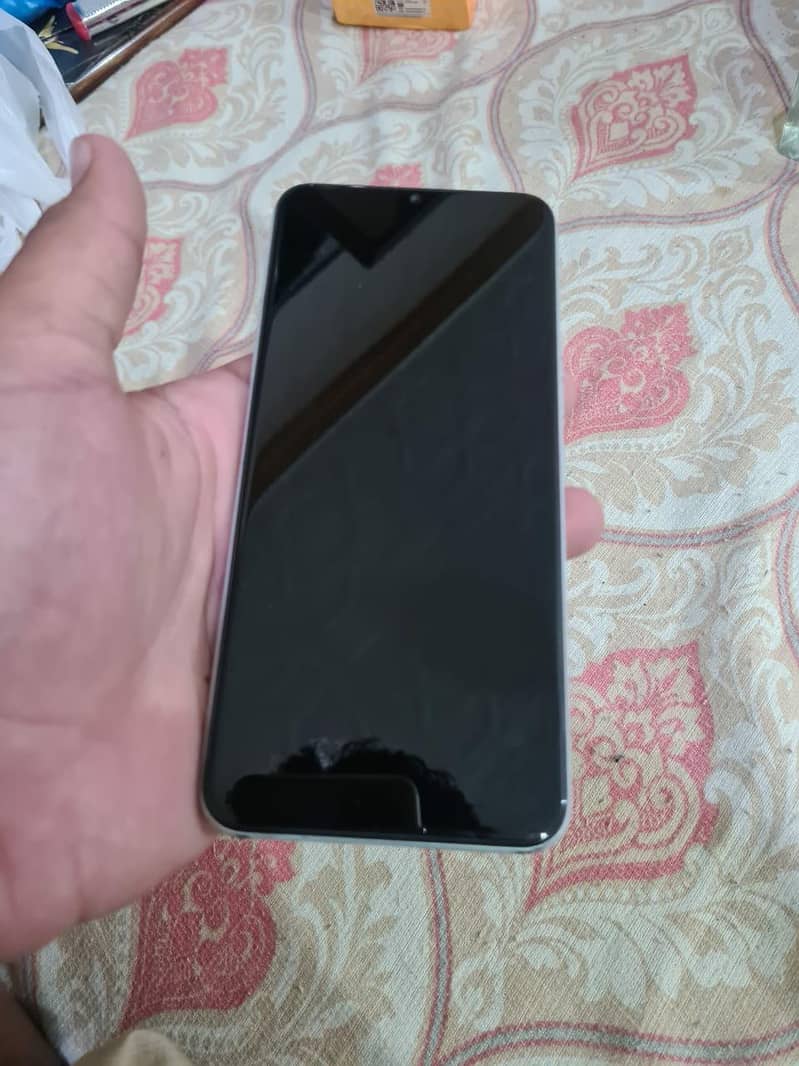 TECNO SPARK 8C 4/64 WITH BOX NOT OPEN 6