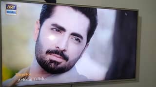 led 60 inches 3 line hain me  bohat zayada nhi dekhti bareek si hain