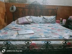 extra large bed