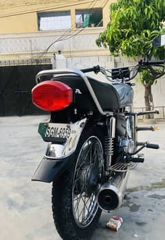 Honda 125 cc 2009 lush condition