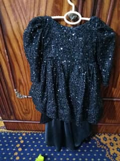 baby girl black sequence back tail frok